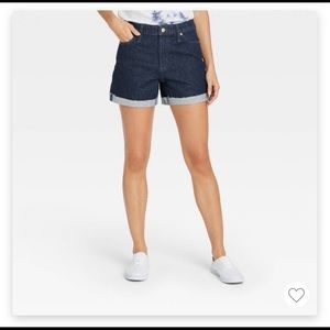 Women’s high-rise jeans shorts
